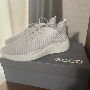 Ecco White Textured Sneakers